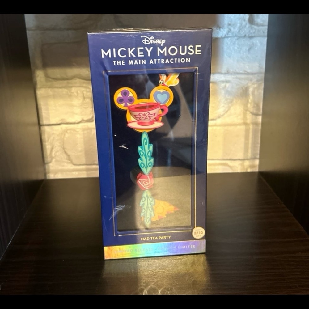 Disney Mickey Mouse: The Main Attraction Mad Tea Party Key New MMMA